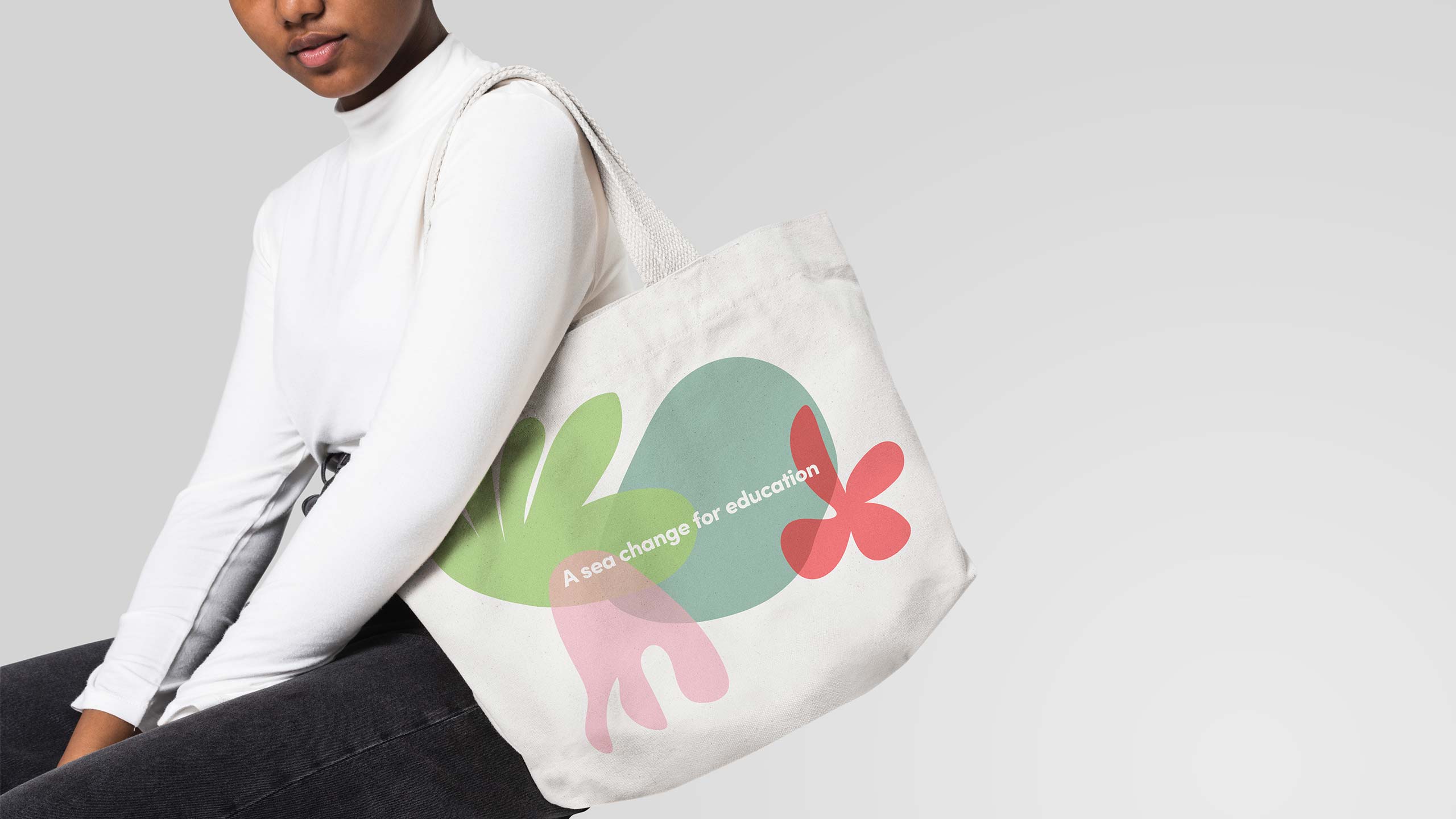 Izzi bag design